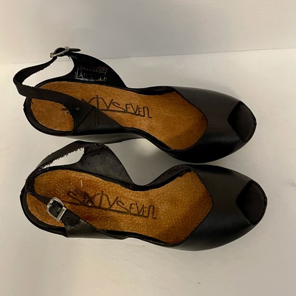 Sixtyseven leather wedges with peep toe. - Picture 2 of 5
